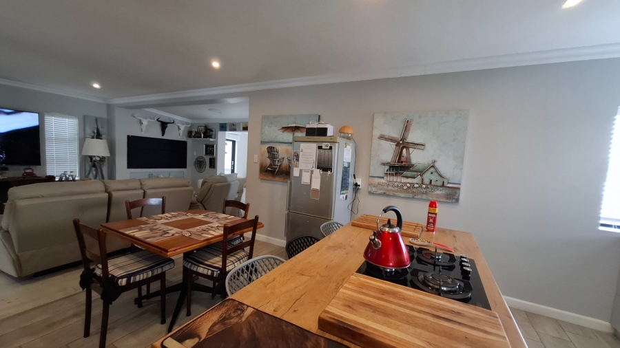 3 Bedroom Property for Sale in Witsand Western Cape